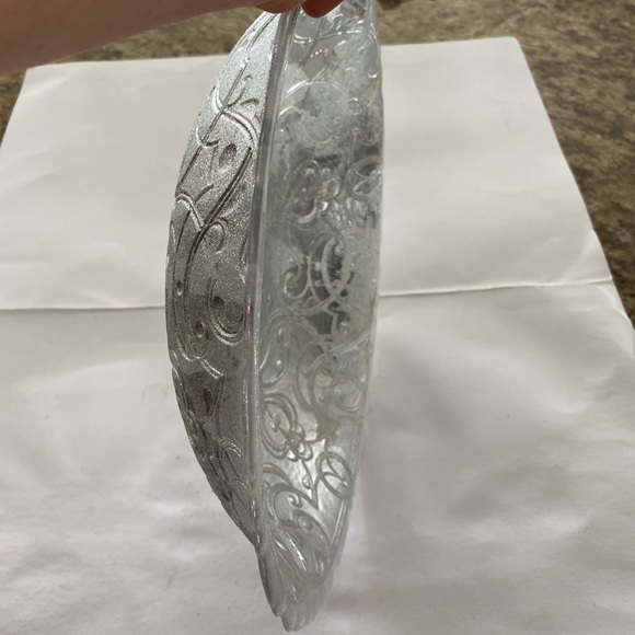 ❄️Beautiful Glass decorative Bowl ❄️ - Picture 5 of 7